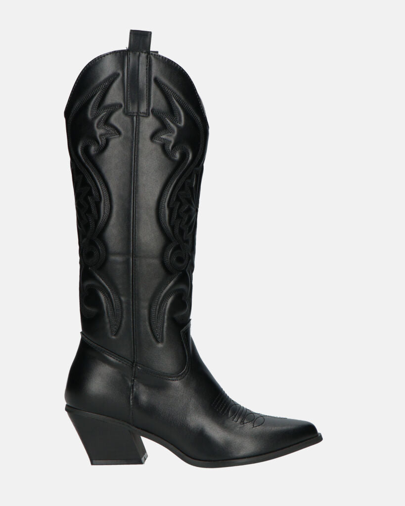 MIYA - camper boots with black designs and side zip