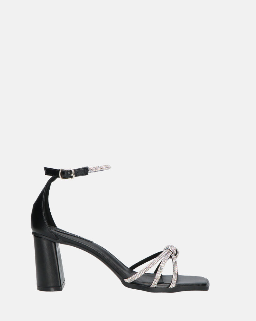 NORI - black heeled sandals with strap