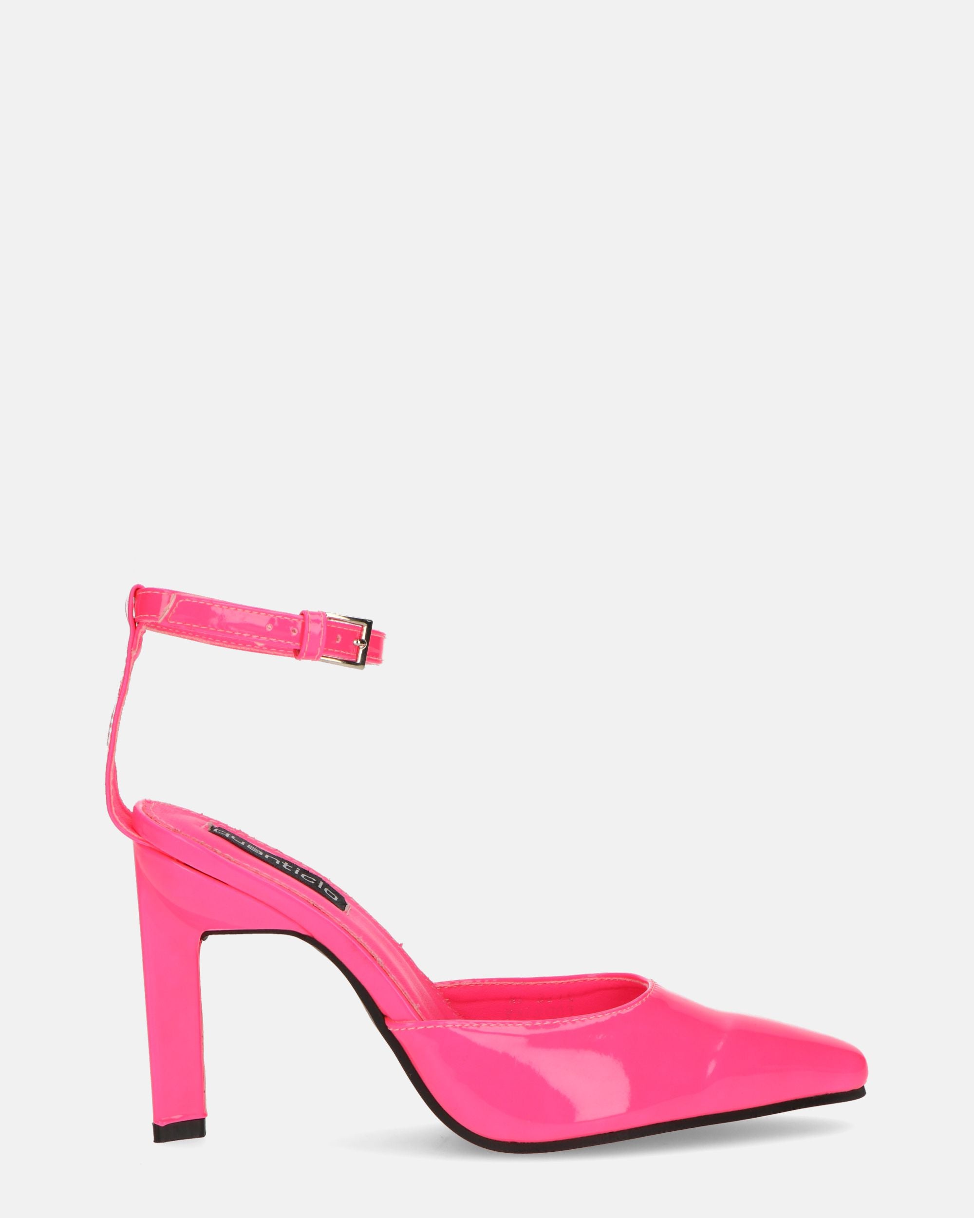 LUDWIKA - shoes with heel and strap in pink glassy