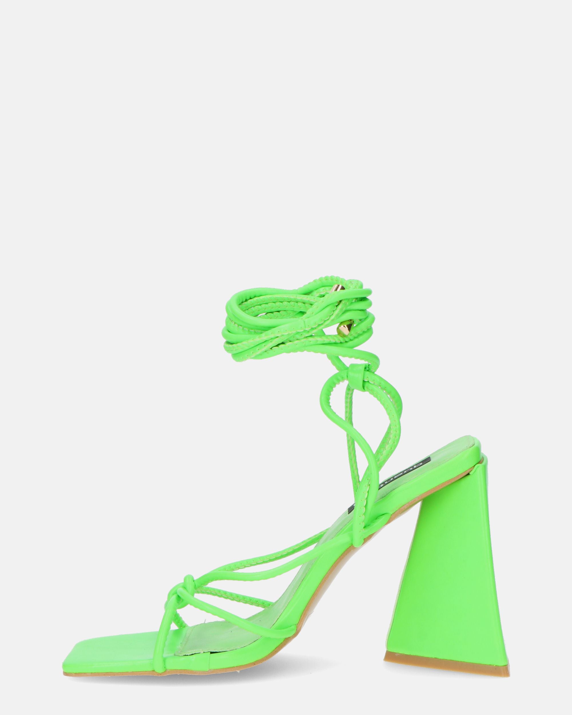 LUCE - sandals with heel and green laces