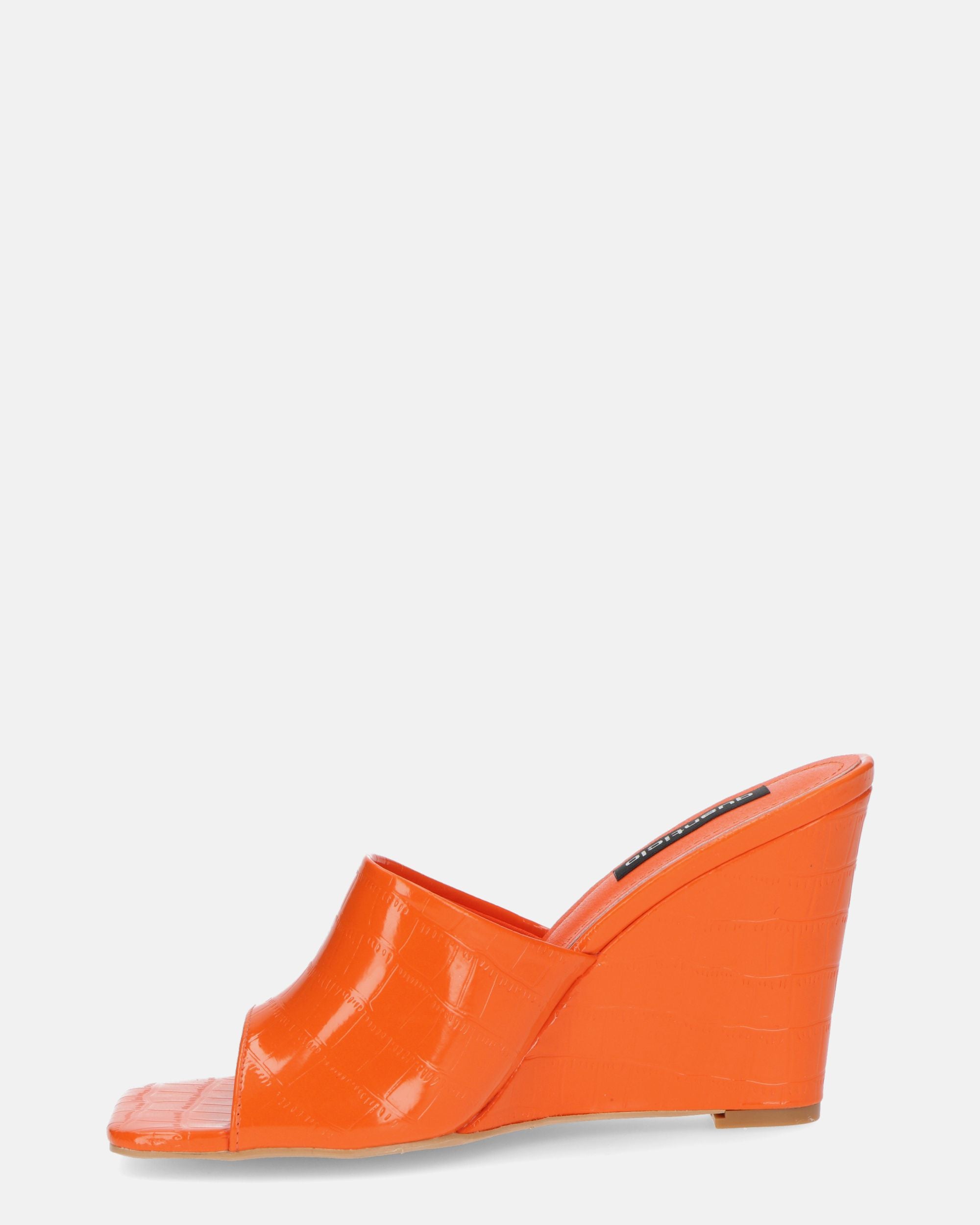 MARGHERITA - wedge sandals in glassy orange crocodile