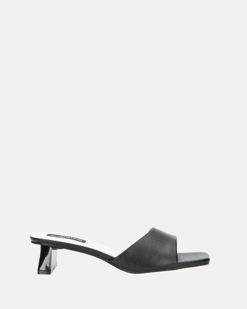 TITTI - heeled sandals in black and white