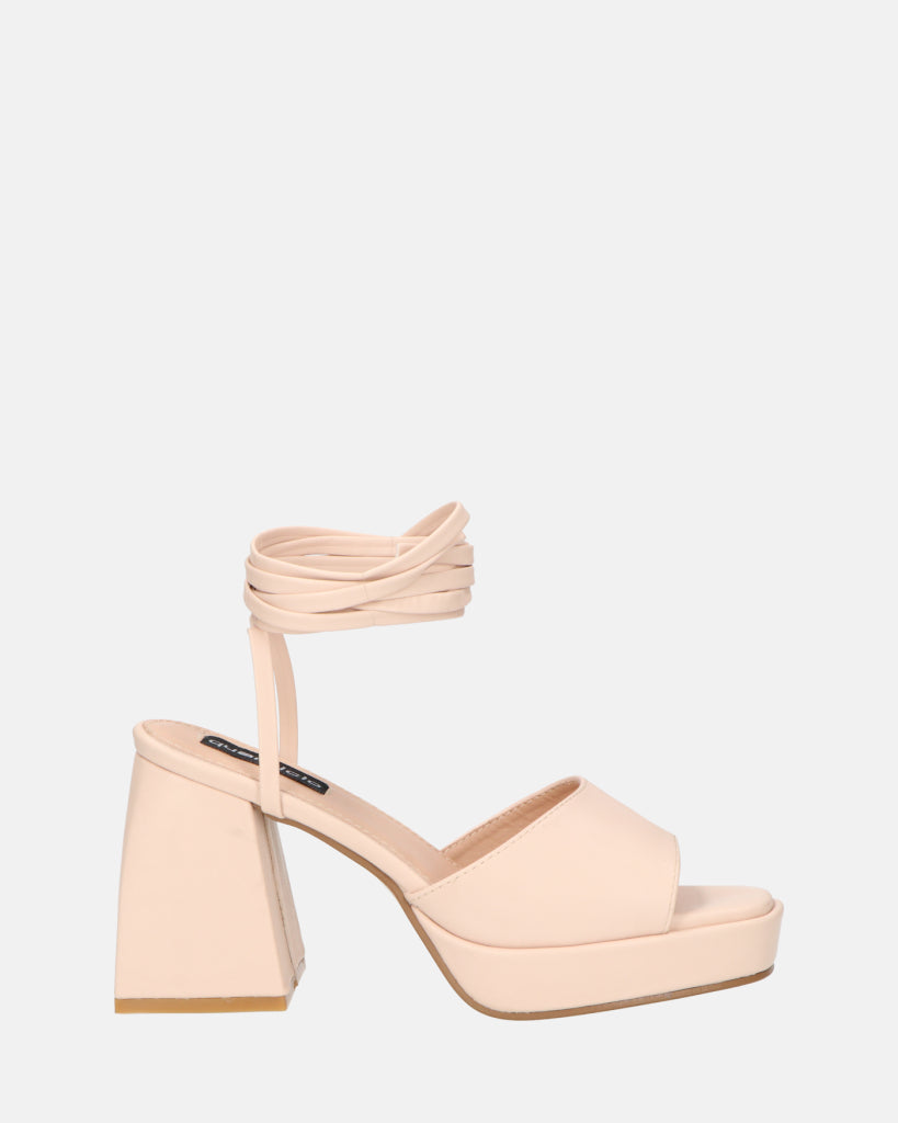 TOMI - sandals in beige with laces and squared heel